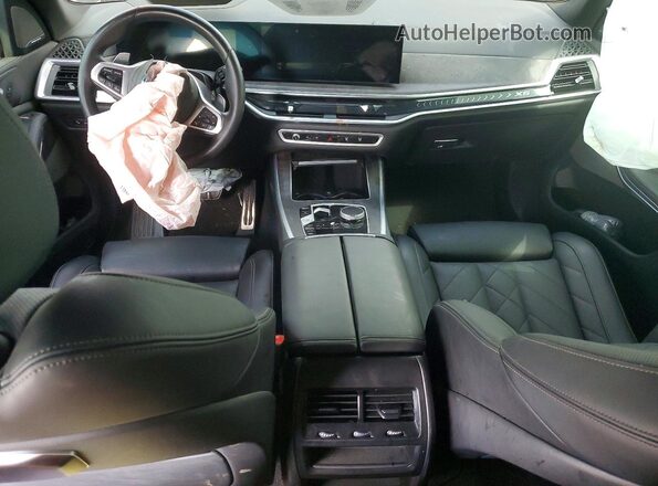 5UX23EU05S9Y90998 2025 BMW X5 Black Vista del salpicadero