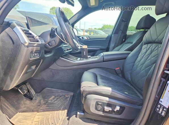 5UX23EU05S9Z30013 2025 BMW X5 Black Front interior view