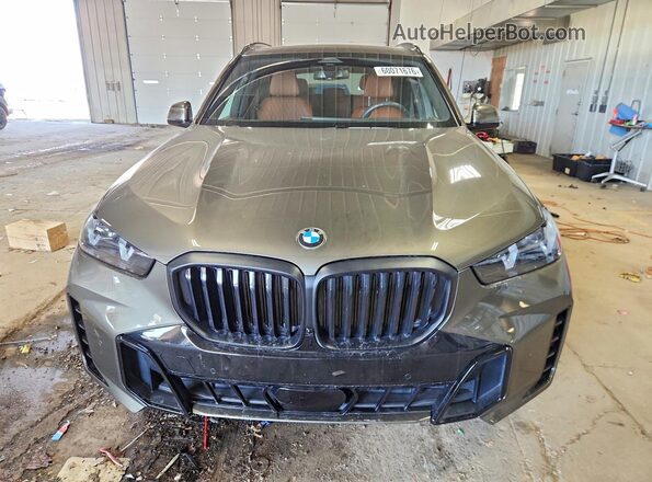 5UX23EU06S9Y67696 2025 BMW X5 Green Vista frontal