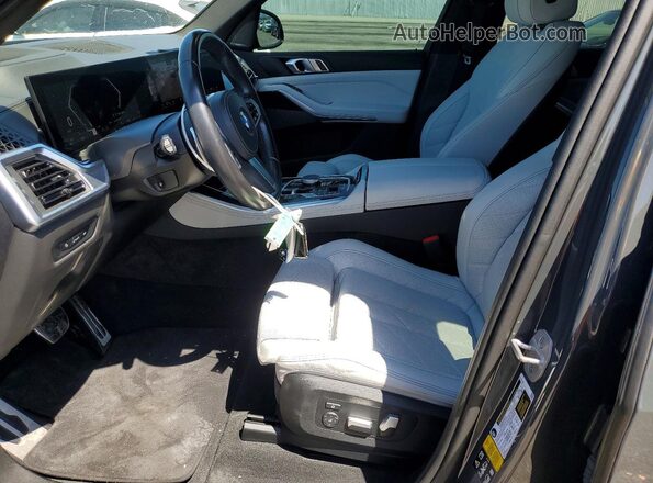 5UX23EU07R9U24385 2024 BMW X5 Black Vista interior delantera