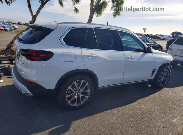 5UX23EU07S9Y56982 2025 BMW X5 White Rear right