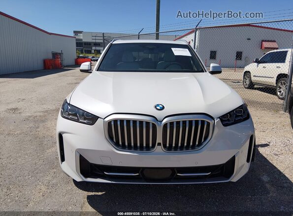5UX23EU07S9Y99962 2025 BMW X5 Белый Вид щитка приборов