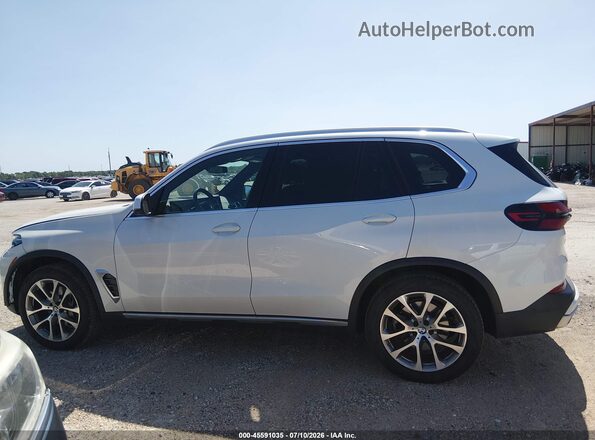 5UX23EU07S9Y99962 2025 BMW X5 Белый Панорамный вид салона 360°