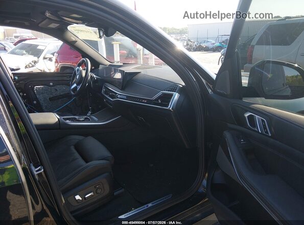 5UX23EU08R9V30330 2024 BMW X5 Black წინა სალონის ხედი