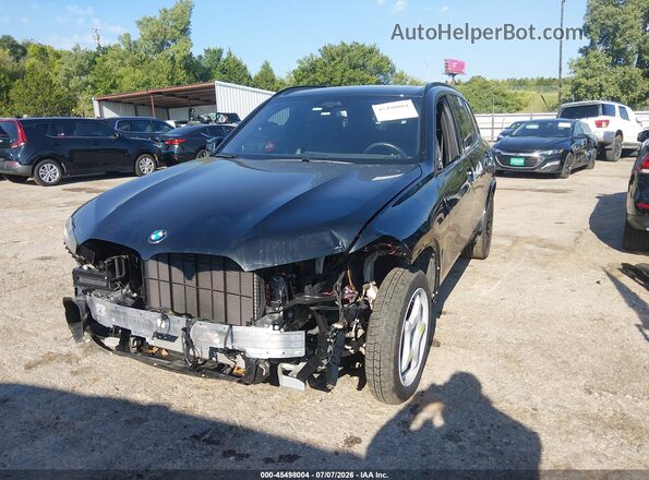 5UX23EU08R9V30330 2024 BMW X5 Black წინა მარცხენა ხედი სამი მეოთხედიდან