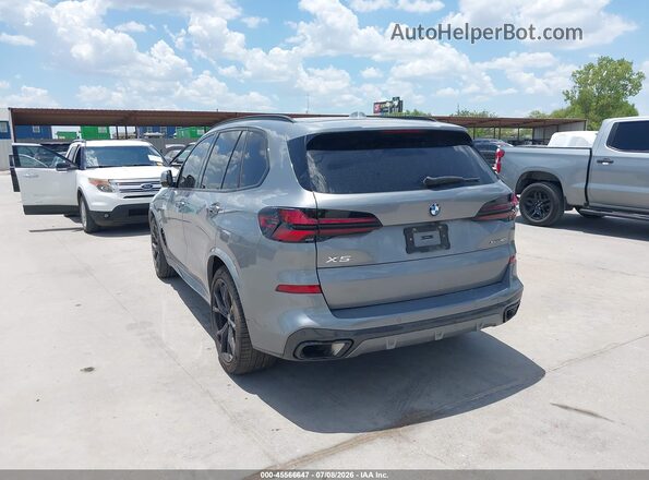 5UX23EU08R9V43577 2024 BMW X5 Gray Trasero izquierdo