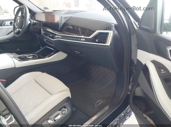 5UX23EU08S9W58119 2025 BMW X5 Black Front interior view