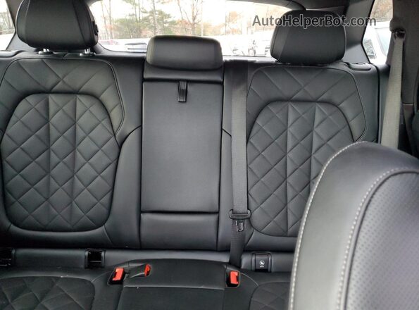 5UX23EU09R9S33535 2024 BMW X5 Gray უკანა სავარძლების ხედი