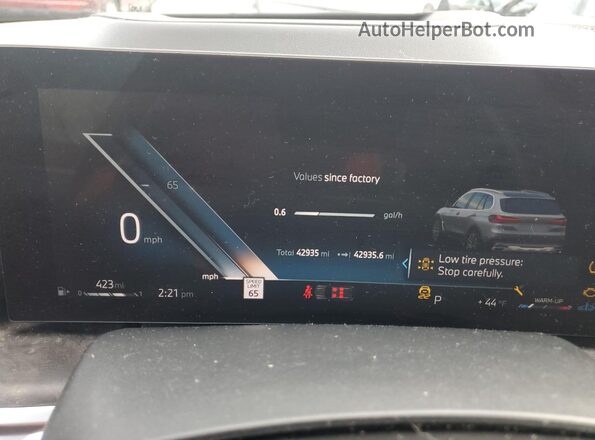 5UX23EU09R9S33535 2024 BMW X5 Gray ხელსაწყოთა პანელის ხედი