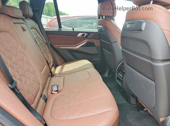 5UX23EU09T9417736 2026 BMW X5 Green Սալոնի հետևի տեսք