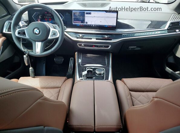 5UX23EU09T9417736 2026 BMW X5 Green Առջևի վահանակի տեսք