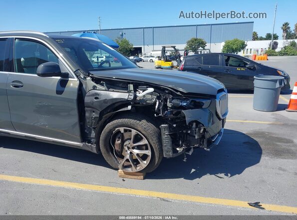 5UX23EU0XR9V70747 2024 BMW X5 Gray Vista frontal