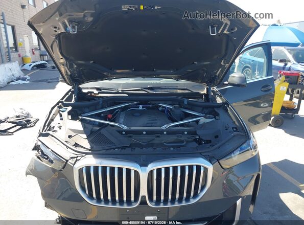 5UX23EU0XR9V70747 2024 BMW X5 Gray Vista trasera