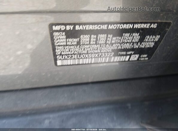 5UX23EU0XS9X73322 2025 BMW X5 Gray Vista del compartimento del motor