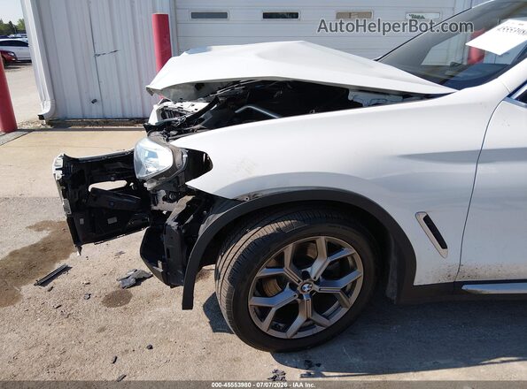 5UX2V1C03LLE67221 2020 BMW X4 White Front view