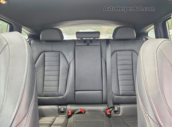 5UX2V1C09L9B67132 2020 BMW X4 White Вид задніх сидінь