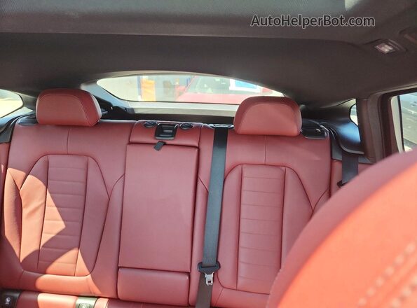 5UX2V5C05L9B67555 2020 BMW X4 White Rear seats view