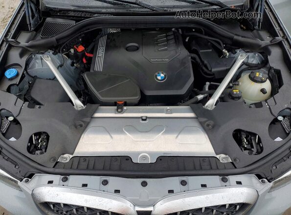 5UX33DT01N9L26057 2022 BMW X4 Gray Vista del compartimento del motor