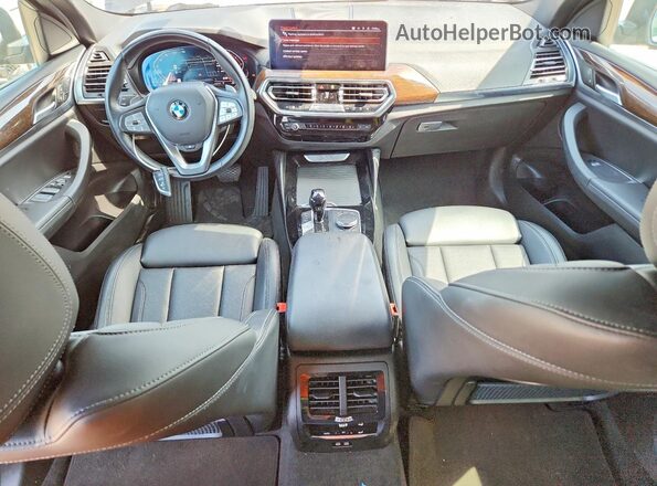 5UX33DT02N9L91340 2022 BMW X4 Gray Dashboard view