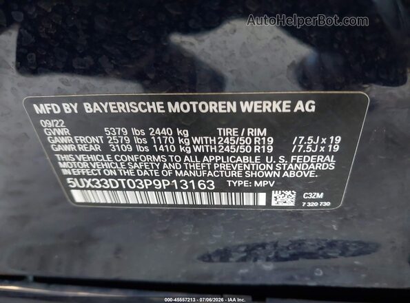 5UX33DT03P9P13163 2023 BMW X4 Blue ძრავის განყოფილების ხედი
