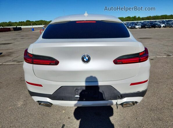 5UX33DT03R9V10857 2024 BMW X4 White უკანა ხედი