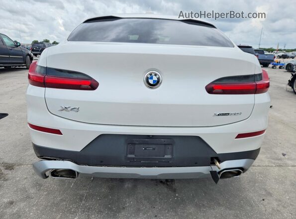 5UX33DT03R9W98912 2024 BMW X4 White Rear view