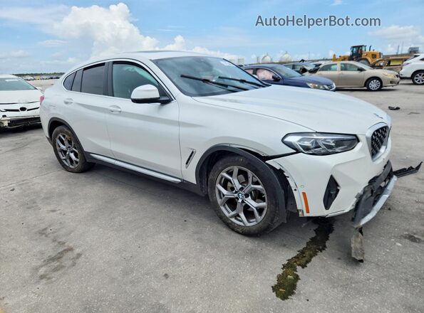 5UX33DT03R9W98912 2024 BMW X4 White Front right