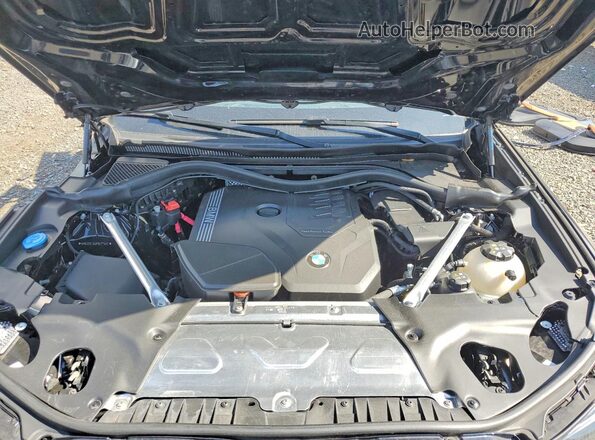 5UX33DT04P9S77567 2023 BMW X4 Blue Շարժիչի բաժամունքի տեսք