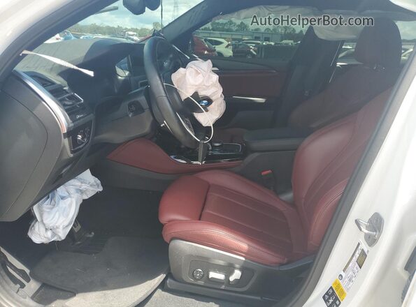 5UX33DT05P9P68360 2023 BMW X4 White Front interior view