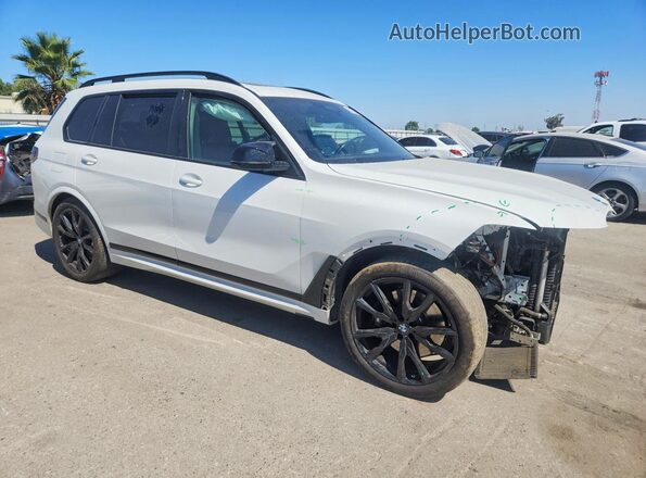 5UX33EM00R9S98553 2024 BMW X7 White Delantero derecho