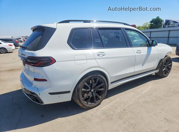 5UX33EM00R9S98553 2024 BMW X7 White Trasero derecho