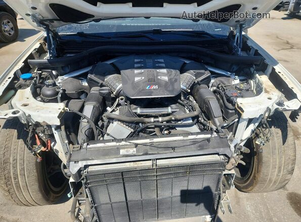 5UX33EM00R9S98553 2024 BMW X7 White Vista interior trasera