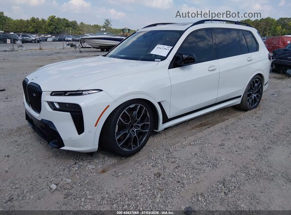 5UX33EM04P9P47469 2023 BMW X7 White Vista tres cuartos delantera izquierda