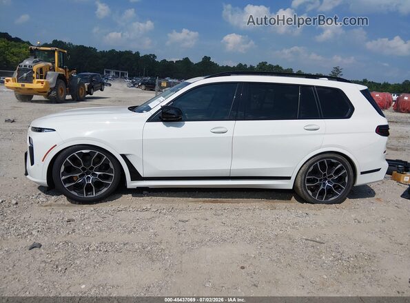 5UX33EM04P9P47469 2023 BMW X7 White 
