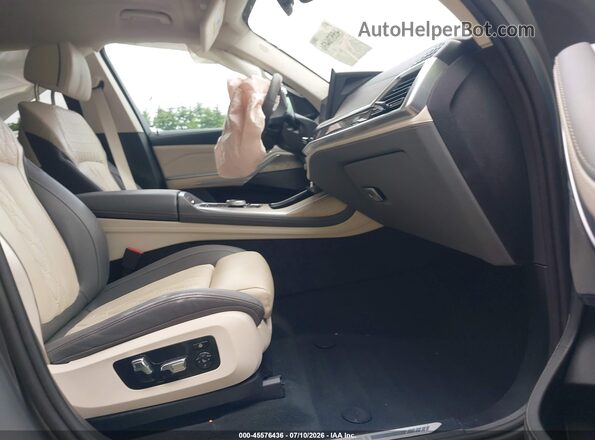 5UX33EM09S9X97941 2025 BMW X7 Gray წინა სალონის ხედი
