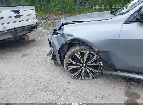 5UX33EM09S9X97941 2025 BMW X7 Gray წინა ხედი