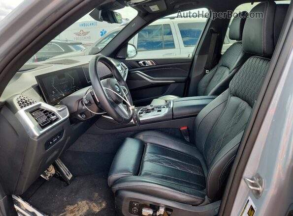 5UX33EU00S9W99297 2025 BMW X5 Silver წინა სალონის ხედი