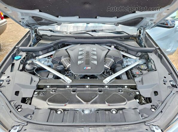 5UX33EU00S9W99297 2025 BMW X5 Silver უკანა სალონის ხედი