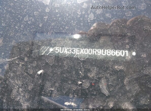 5UX33EX00R9U86601 2024 BMW X6 White Vista del compartimento del motor