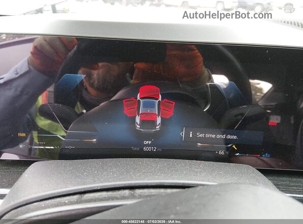 5UX33EX01R9U31882 2024 BMW X6 Gray Vista de los asientos traseros