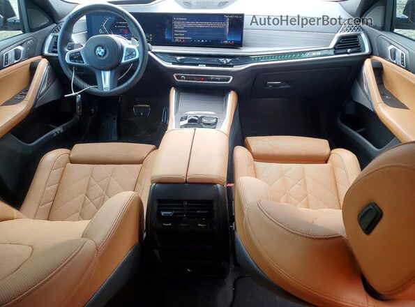 5UX33EX05S9Z93693 2025 BMW X6 Black Widok deski rozdzielczej