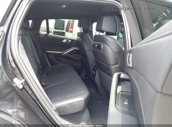 5UX33EX09S9W32242 2025 BMW X6 Black Вид наклейки з VIN-кодом