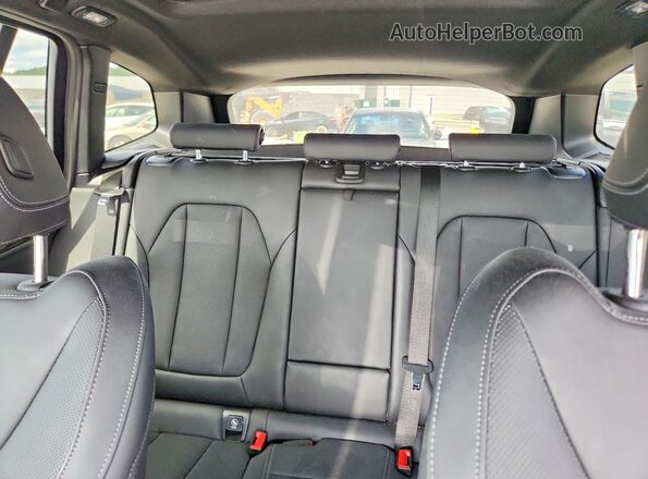 5UX43DP00N9K79800 2022 BMW X3 Белый Вид задних сидений