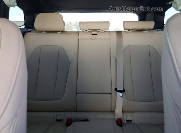 5UX43DP00N9M35835 2022 BMW X3 White Widok tylnych siedzeń