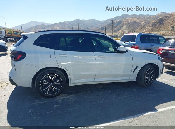 5UX43DP00P9P52498 2023 BMW X3 White Սարքավորումների վահանակի տեսք