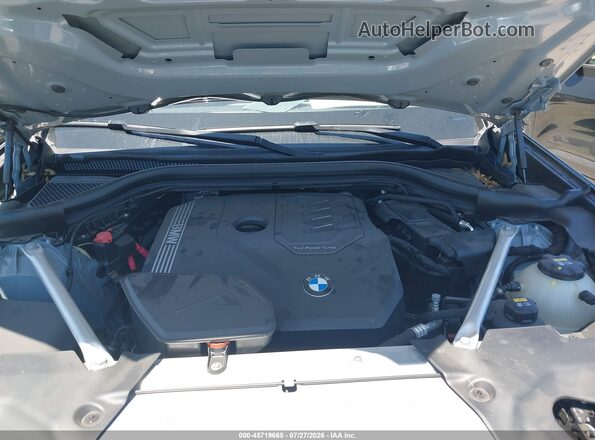 5UX43DP01N9L93174 2022 BMW X3 Gray Widok z tyłu