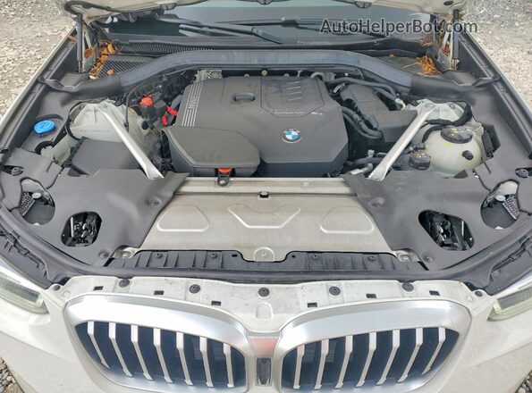 5UX43DP01R9W87597 2024 BMW X3 Белый Вид задней части салона
