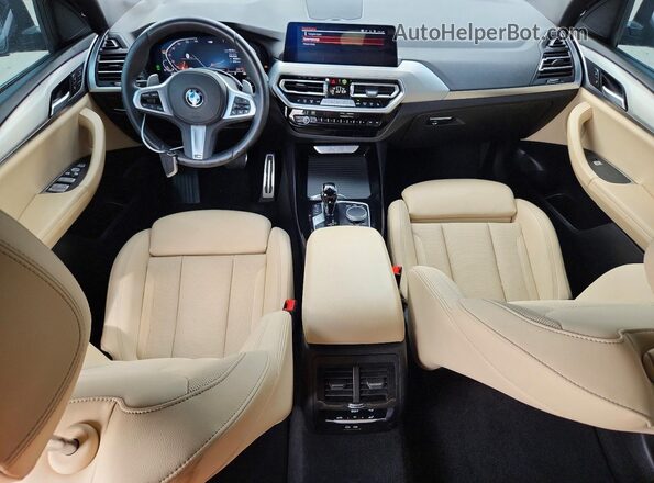 5UX43DP04R9X38817 2024 BMW X3 Black Vista del cuadro de instrumentos
