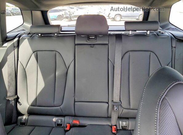 5UX43DP06N9L57545 2022 BMW X3 Black Vista de los asientos traseros