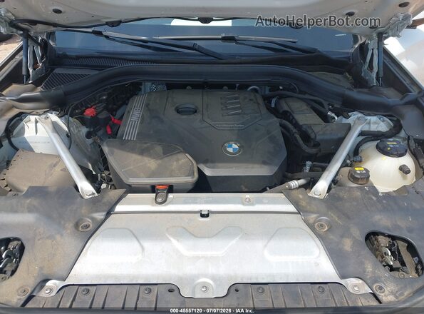 5UX43DP07N9M35881 2022 BMW X3 White Rear view